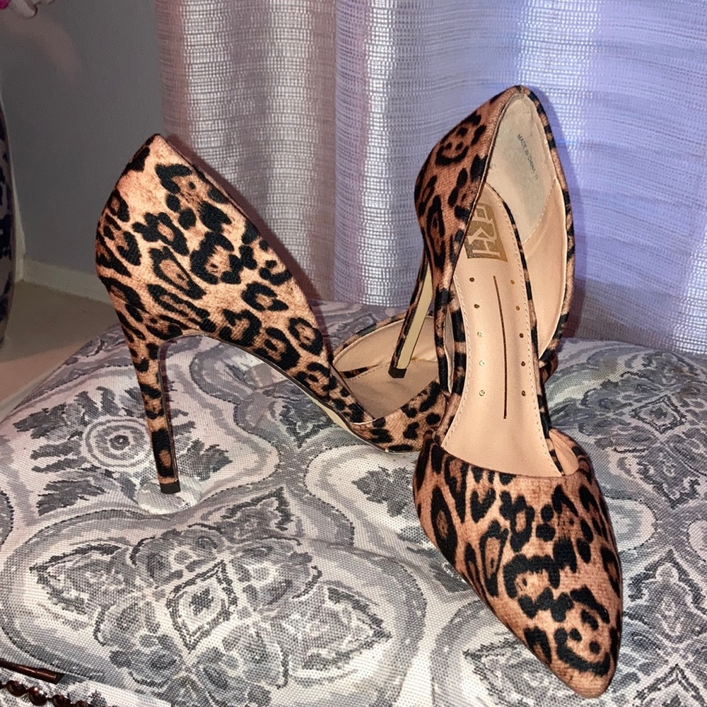 Leopard Print D'Orsay Pumps - 11